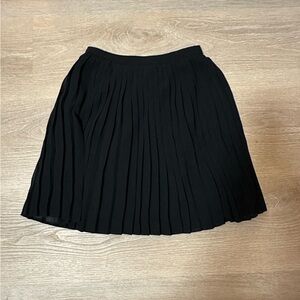 Uniqlo Black pleated Skirt